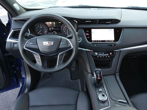 New 2025 Cadillac XT5 Premium Luxury w/ Technology Package image 14