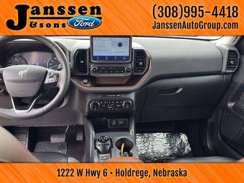 Used 2024 Ford Bronco Sport Outer Banks w/ Tech Package image 11