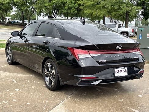 Used 2022 Hyundai Elantra Limited w/ Cargo Package FWD image 8