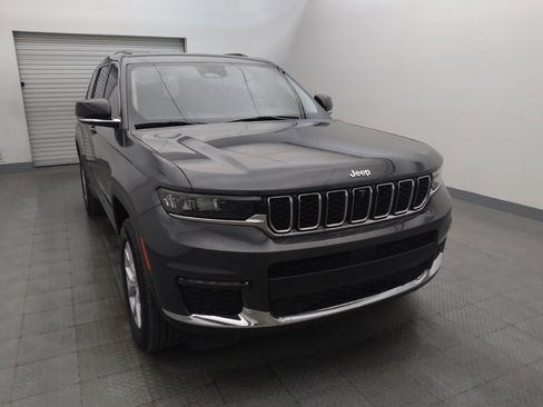 Used 2022 Jeep Grand Cherokee L Limited w/ Luxury Tech Group II image 14