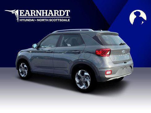 New 2026 Hyundai Venue SEL FWD image 4