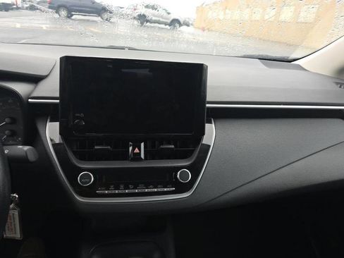 Used 2024 Toyota Corolla LE image 12