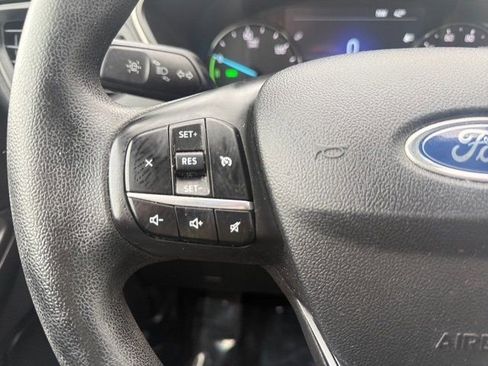 Used 2021 Ford Escape SE image 15