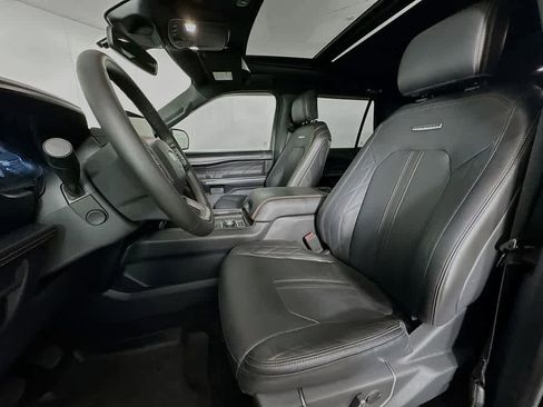 Used 2022 Ford Expedition Max Platinum AWD/4WD image 11