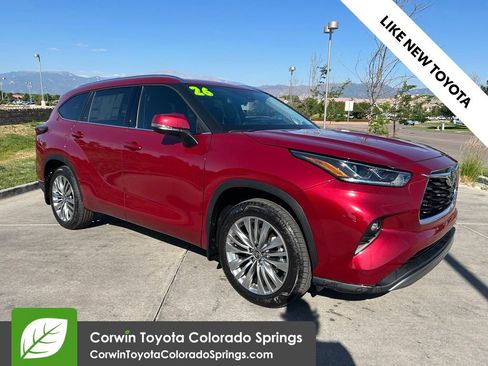 Used 2026 Toyota Highlander Platinum AWD/4WD image 1