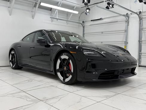 New 2026 Porsche Taycan GTS image 10