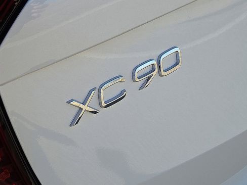 New 2026 Volvo XC90 B6 Ultra image 11