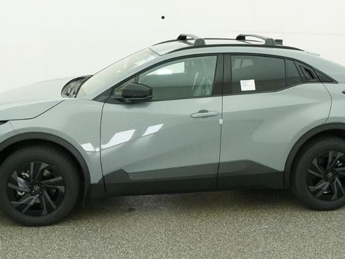 New 2026 Toyota C-HR AWD/4WD image 3