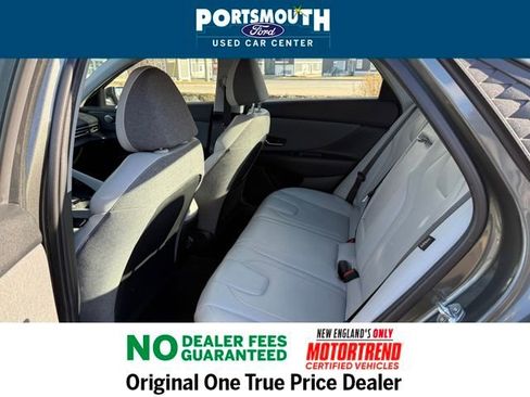 Used 2024 Hyundai Elantra Limited image 5