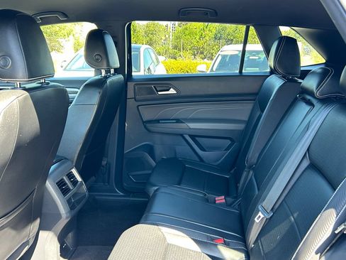 Used 2023 Volkswagen Atlas Cross Sport SE w/ Black Wheel Package AWD/4WD image 28