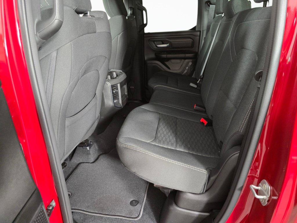 New 2026 RAM 1500 Express AWD/4WD image 37