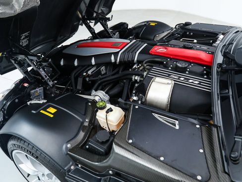Used 2006 Mercedes-Benz SLR image 34