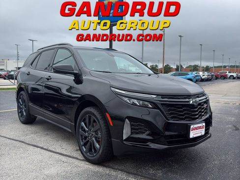 Certified 2023 Chevrolet Equinox RS FWD image 1