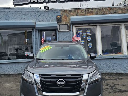 Used 2022 Nissan Pathfinder SV w/ Cargo Package image 1