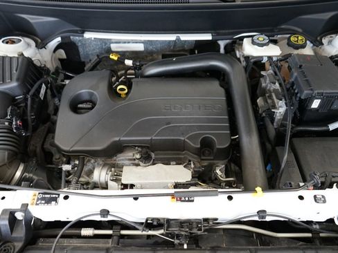 Used 2023 GMC Terrain SLT image 46