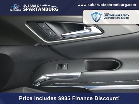 Used 2024 Chevrolet Traverse LT image 16