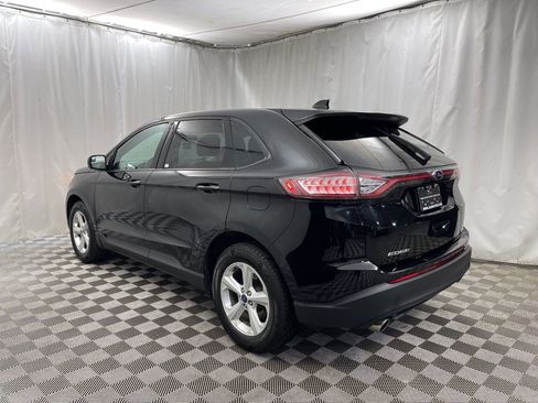 Used 2018 Ford Edge SE image 4