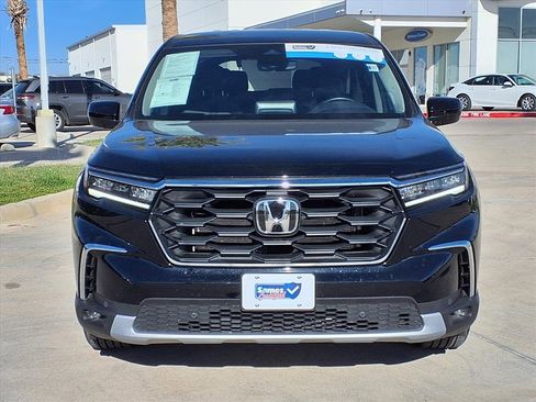 Used 2025 Honda Pilot EX-L image 2
