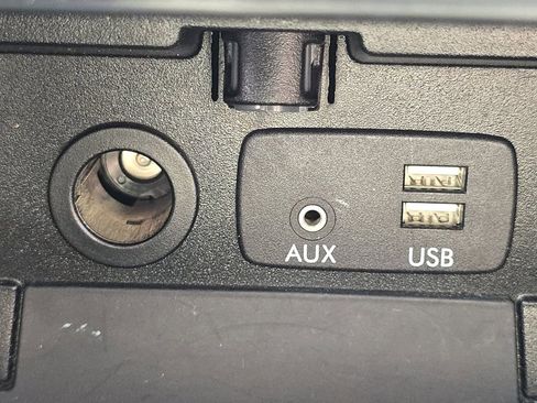 Used 2017 Subaru Outback 2.5i Premium image 30