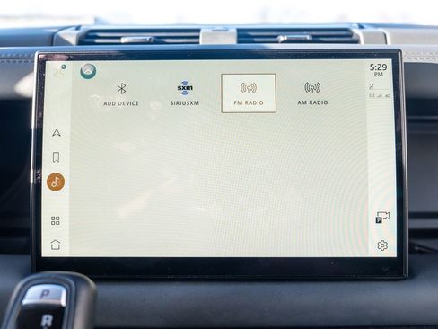 Used 2024 Land Rover Defender 130 X-Dynamic SE image 29