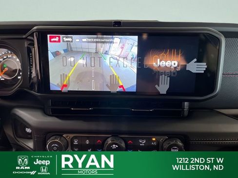 New 2026 Jeep Wrangler Unlimited Rubicon 392 w/ Quick Order Package 27X Moab AWD/4WD image 32