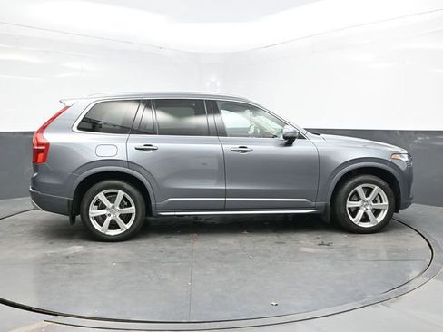 Used 2020 Volvo XC90 T6 Momentum w/ Protection Package image 8