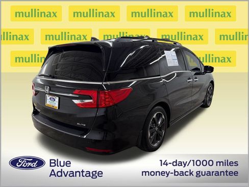 Used 2024 Honda Odyssey Elite image 3
