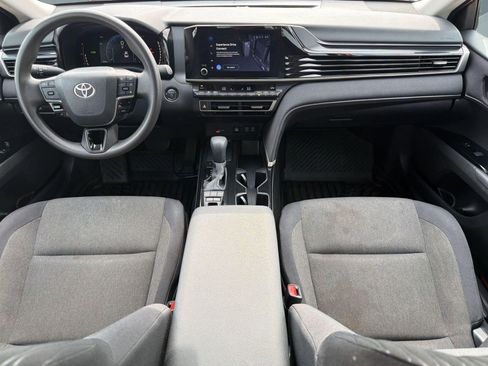 Used 2025 Toyota Camry LE w/ Convenience Package AWD/4WD image 14