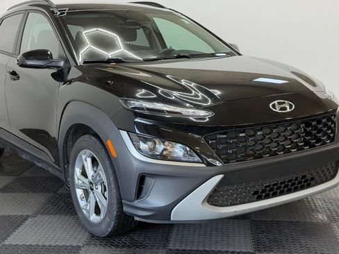 Used 2022 Hyundai Kona SEL AWD/4WD image 2