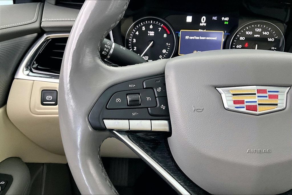 Used 2020 Cadillac XT6 Premium Luxury FWD image 24