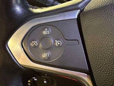 Used 2021 Chevrolet Traverse LT AWD/4WD image 21