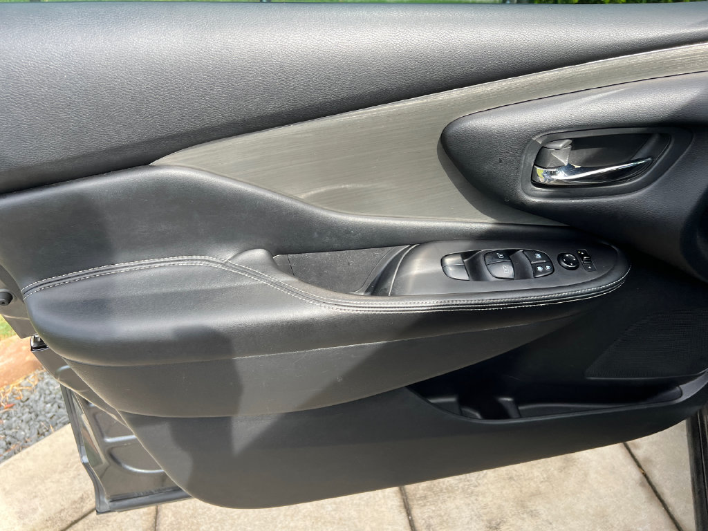 Used 2015 Nissan Murano S w/ Cargo Package FWD image 16