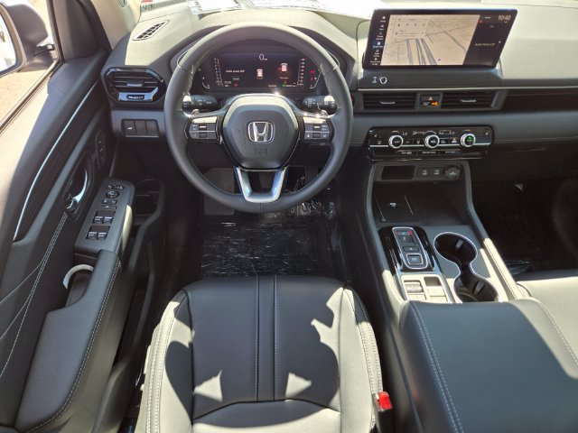 New 2026 Honda Pilot Touring image 11