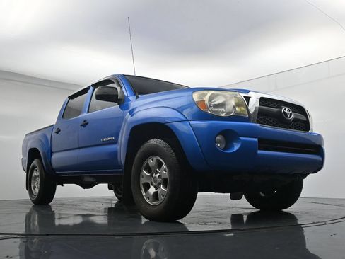 Used 2011 Toyota Tacoma 4x4 Double Cab w/ SR5 Pkg #2 image 18