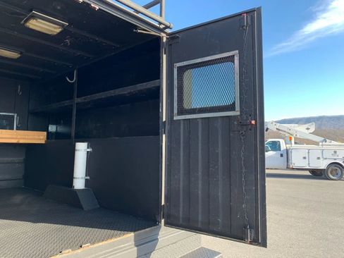 Used 2003 Ford F350 162  W.B. 4D image 38