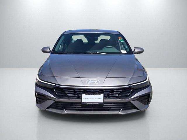 Used 2024 Hyundai Elantra SEL FWD image 2