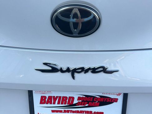 Used 2021 Toyota Supra w/ Safety & Technology Package image 9