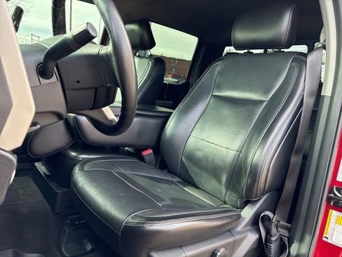 Used 2017 Ford F150 Lariat image 18