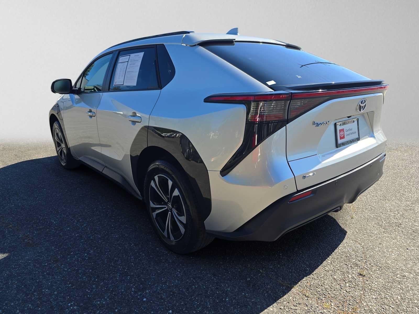 Certified 2024 Toyota bZ4X FWD image 5
