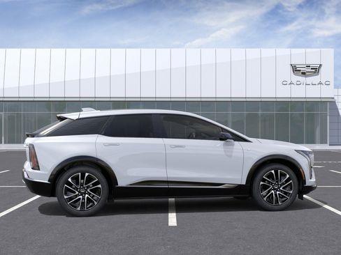New 2026 Cadillac Optiq Sport 2 AWD/4WD image 5