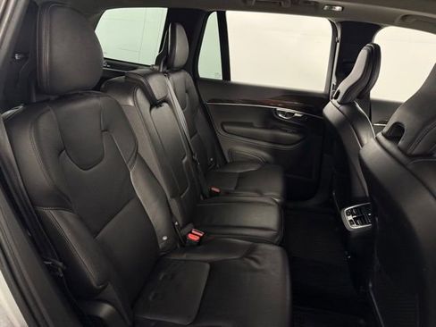 Used 2019 Volvo XC90 T6 Momentum w/ Protection Package Premier image 17