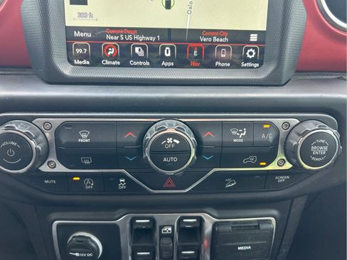 Certified 2020 Jeep Wrangler Unlimited Rubicon AWD/4WD image 27
