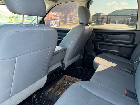 Used 2015 RAM 1500 Express AWD/4WD image 8