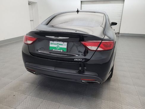 Used 2015 Chrysler 200 S w/ Navigation & Sound Group I FWD image 7