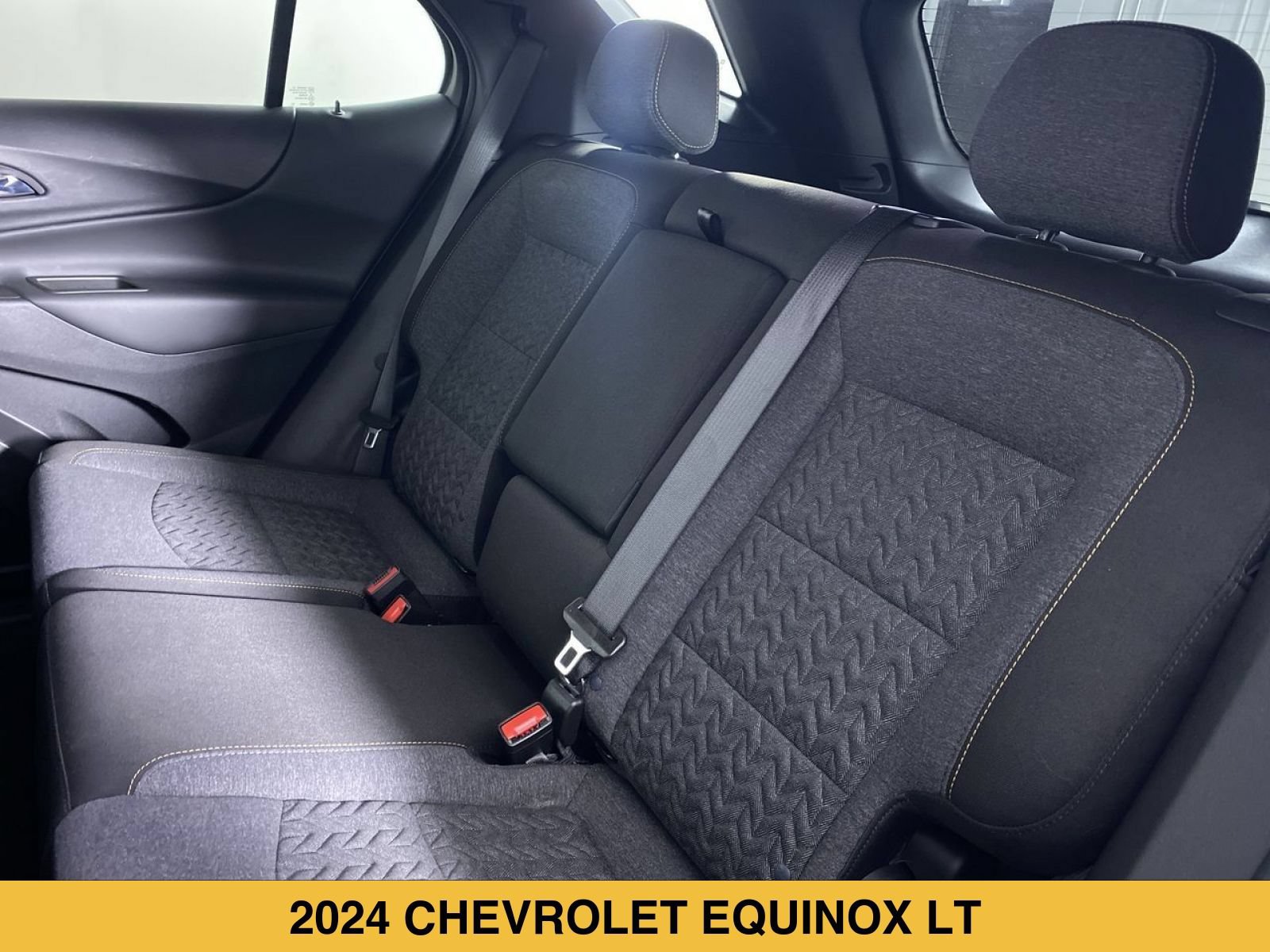 Certified 2024 Chevrolet Equinox LT w/ LPO, Floor Liner Package FWD image 12