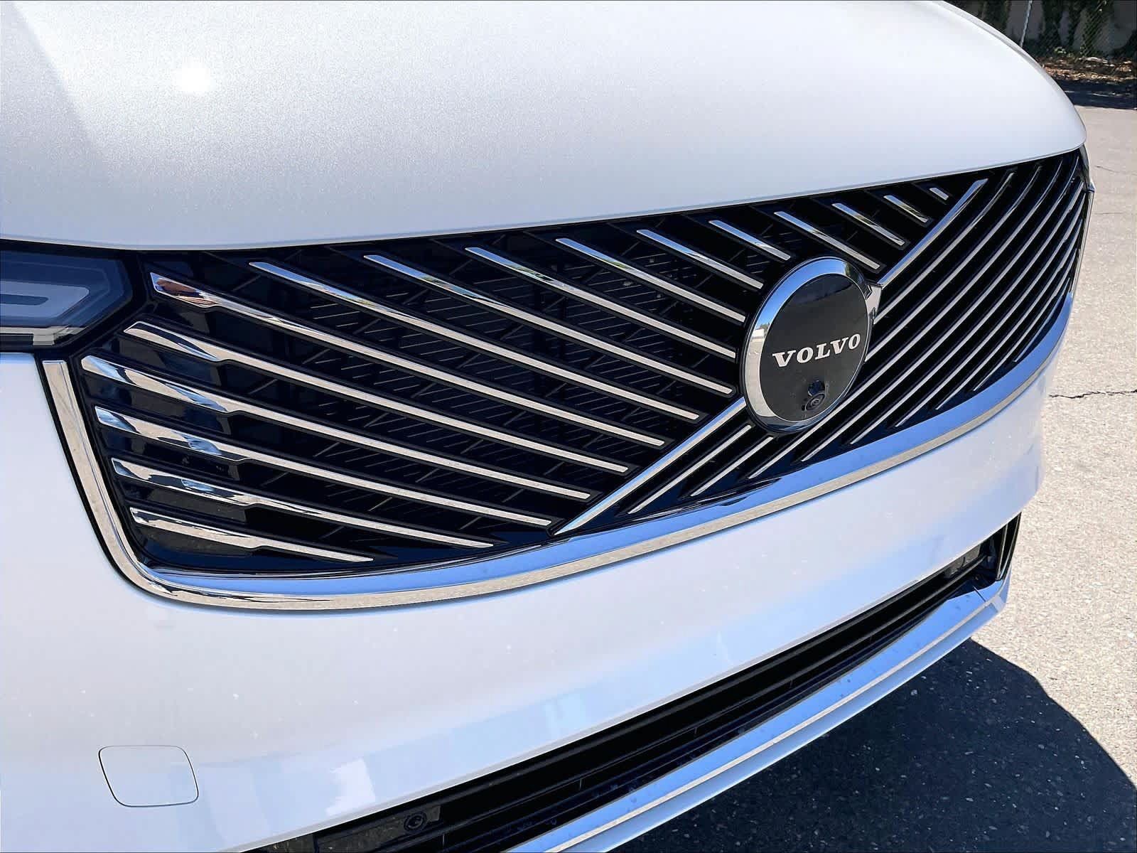 New 2027 Volvo XC90 B6 Plus AWD/4WD image 34
