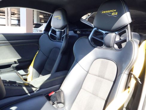 Certified 2025 Porsche 718 Cayman GT4 RS image 5