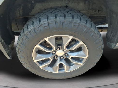 Used 2021 Chevrolet Silverado 1500 LT w/ Texas Edition Plus AWD/4WD image 10