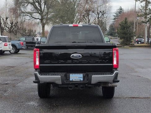 Used 2025 Ford F250 XLT w/ FX4 Off-Road Package image 4