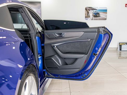 Used 2022 Audi RS 7 Sportback w/ RS 7 Executive Package AWD/4WD image 41